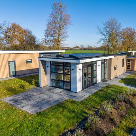 LODGE 4 Personen - Waldhaus mit Whirlpool