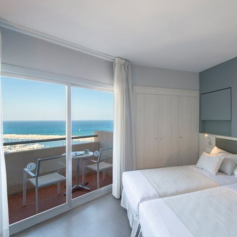 Zimmer 2 Personen - Zimmer Superior klimatisiert & mit Meerblick