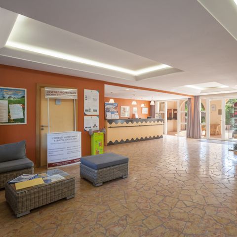 Pierre & Vacances Résidence Le Hameau de la Pinède - Camping Var - Image N°2