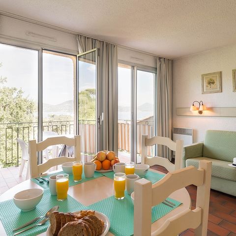Studio 4 personen - 1 Schlafbereich - Terrasse oder Balkon