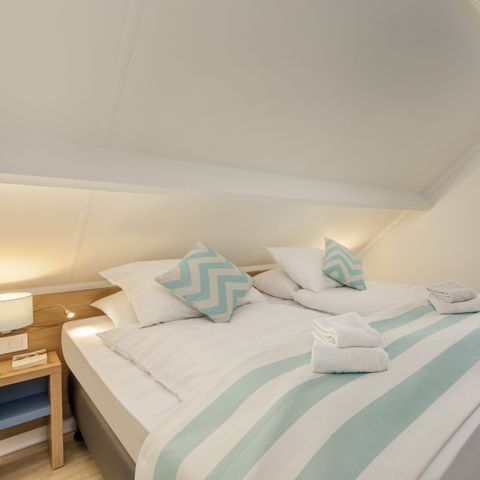 Bungalow 6 Personen - VIP-Häuschen HA1833