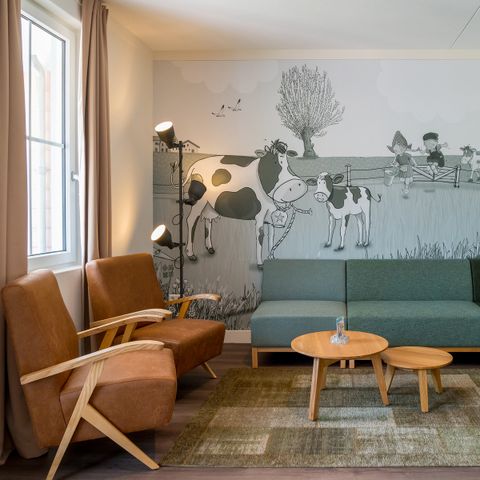 FERIENHAUS 8 Personen - Luxus-Dorfstraße Rosa die Kuh