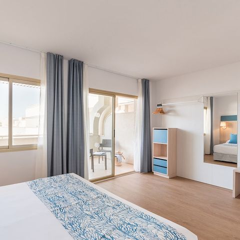 Zimmer 2 Personen - Hotelzimmer Doppelzimmer - Angepasst für PMR - Balkon C2A