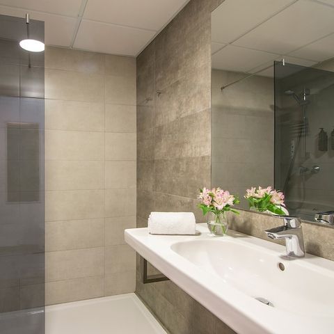 Zimmer 3 Personen - Doppelzimmer + Zusatzbett - Balkon