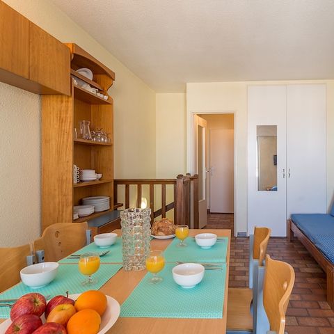Wohnung 6 personen - 1 Zimmer - 1 Schlafbereich - Blick auf den Hafen