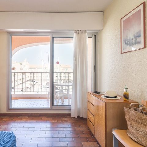 Wohnung 6 personen - 1 Zimmer - 1 Schlafbereich - Blick auf den Hafen