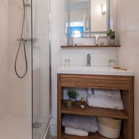 Zimmer 3 Personen - Hotelzimmer - Dreibettzimmer - Terrasse oder Balkon