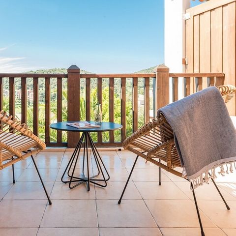 Zimmer 4 Personen - Hotelzimmer - Vierbettzimmer + 1 Schlafnische - Terrasse oder Balkon