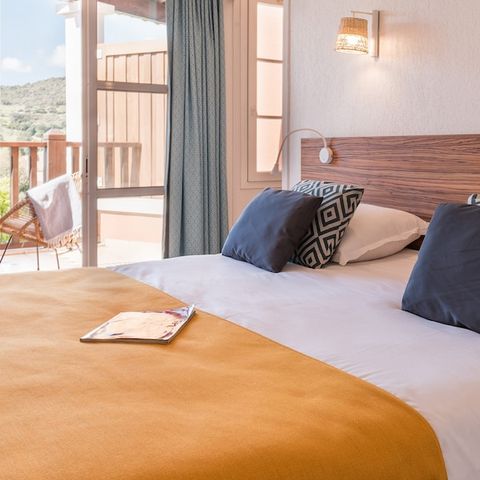 Zimmer 4 Personen - Hotelzimmer - Vierbettzimmer + 1 Schlafnische - Terrasse oder Balkon