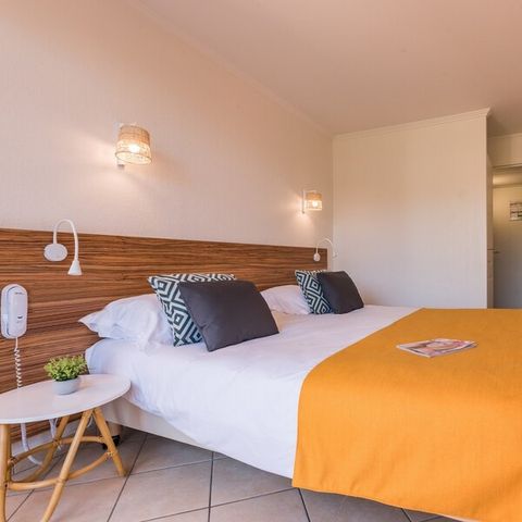 Zimmer 4 personen - 1 Schlafnische - Terrasse oder Balkon