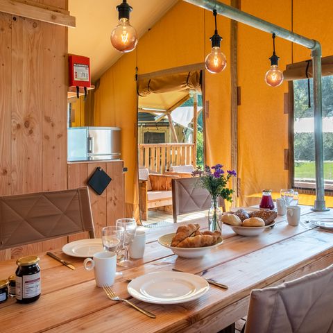 Safarizelt 5 Personen - Komfort mit privatem Whirlpool (4+1)