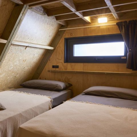 LANDHAUS 4 Personen - Luxuriöse Hottub-Kabine