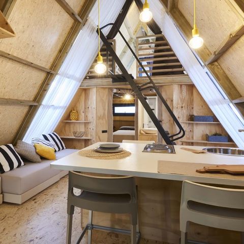 Zelt 4 Personen - Luxuriöse Hottub-Kabine