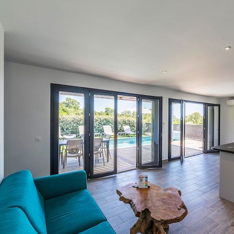 FERIENHAUS 6 Personen - - 3 Schlafzimmer - Klimatisiert - 7m privater Swimmingpool - Garten