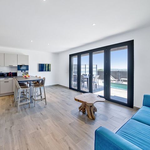 FERIENHAUS 8 Personen - - 4 Schlafzimmer - Klimaanlage - 4m privater Swimmingpool - Terrasse