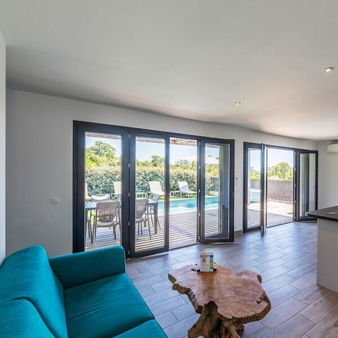 FERIENHAUS 6 Personen - - 3 Schlafzimmer - Klimatisiert - 7m privater Swimmingpool - Garten