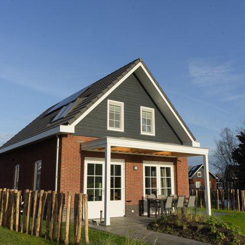 Villa 6 Personen - Wasservilla MIVA Wellness