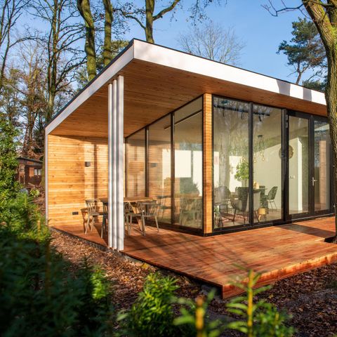 Villa 4 Personen - Waldhäuschen mit Sauna und Whirlwanne