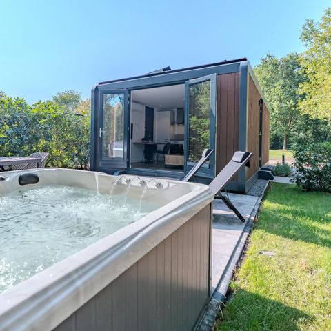 Chalet 2 Personen - Waldhütte mit Jacuzzi