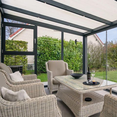 Bungalow 5 personen - mit luxuriösem Gartenzimmer und Blick auf den Spielteich