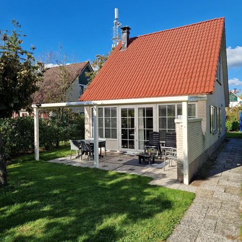 Bungalow 4 Personen - mit Veranda und Klimaanlage im Erdgeschoss
