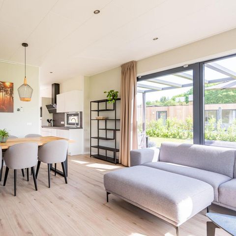 LODGE 6 Personen - mit Hundezaun, Sauna und Whirlpool