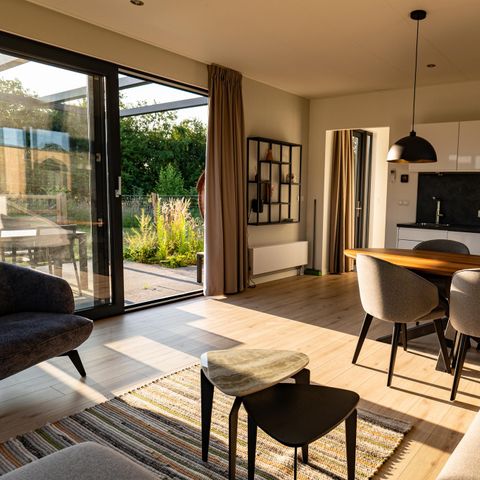 LODGE 4 Personen - mit Hundezaun, Sauna und Whirlpool