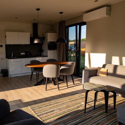 LODGE 4 Personen - mit Hundezaun, Sauna und Whirlpool