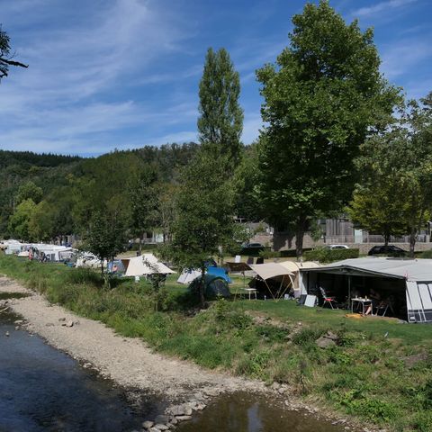 Stellplatz - Komfort am Wasser