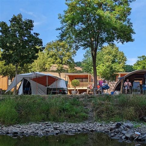 Stellplatz - Komfort am Wasser