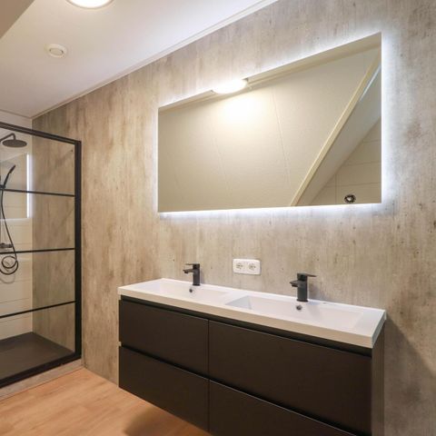Gruppenunterkunft 10 personen - Strandvilla Royaal mit Wellness-Whirlpool und Sauna