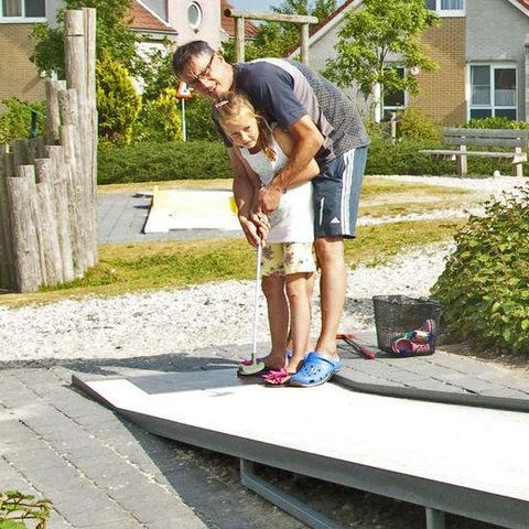 Villa 6 Personen - Villa am Ufer