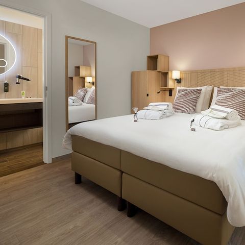 Bungalow 8 Personen - Exklusive Seeseite TH2043