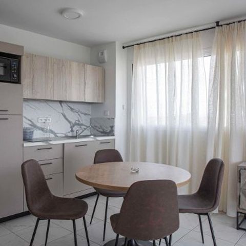 Wohnung 4 personen - Wohnung 4 Personen - 1 Schlafzimmer - Terrasse und geräumige Loggia - Blick auf Teich und Golf (24E)
