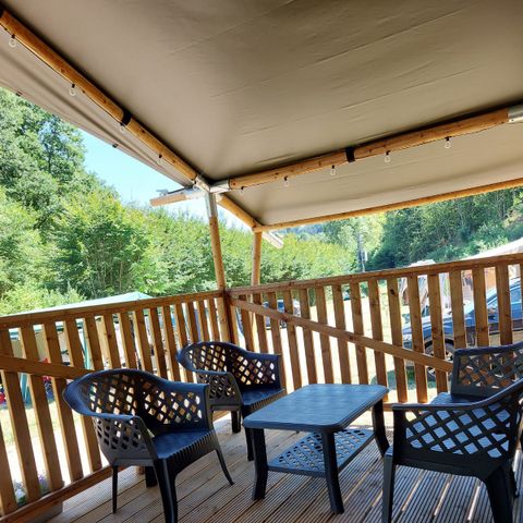 Safarizelt 4 Personen - ausgestattet mit sanitären Anlagen