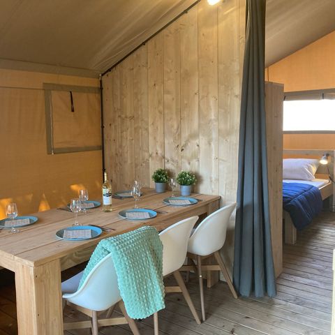 SafariZelt 6 Personen - einschließlich sanitärer Einrichtungen