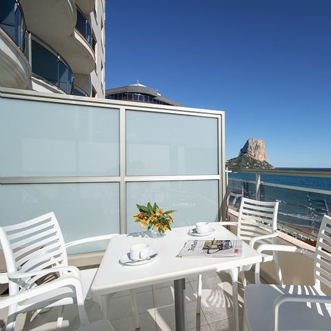 Zimmer 4 personen - Hotelzimmer Terrasse am Meer