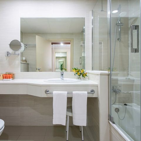 Zimmer 4 Personen - Hotelzimmer Terrasse am Meer