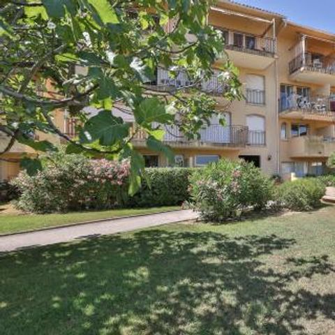 Pierre & Vacances Residence Amandine - Camping Var - Image N°3