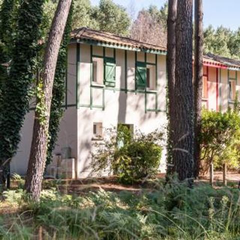 Pierre & Vacances Residence Le Domaine Du Golf De Pinsolle - Camping Landes - Image N°4