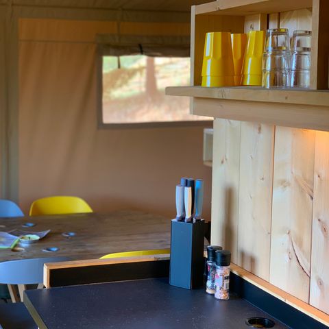 SafariZelt 6 Personen - einschließlich sanitärer Einrichtungen