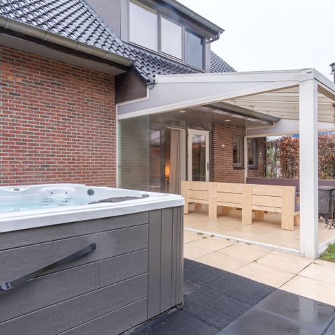 FERIENHAUS 10 Personen - Familienhaus Rheeze mit Jacuzzi