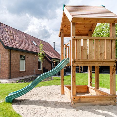 FERIENHAUS 12 Personen - Familienhaus der Rheezermaten mit Jacuzzi