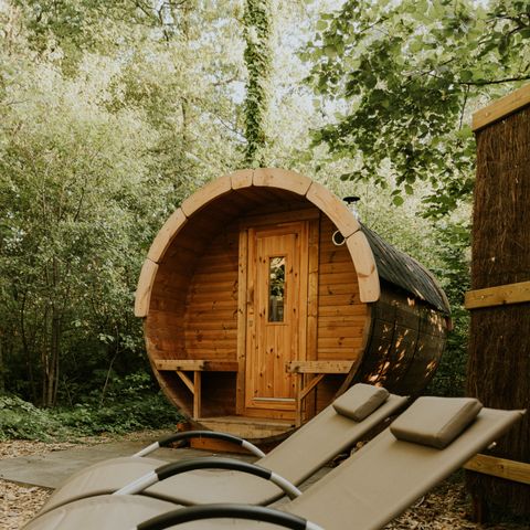 Bungalow 2 personen - Luxuriöses Waldloft mit Whirlpool und Sauna