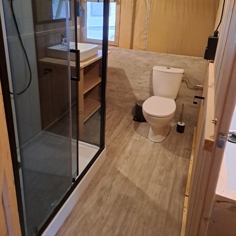 Safarizelt 6 Personen - einschließlich sanitärer Einrichtungen