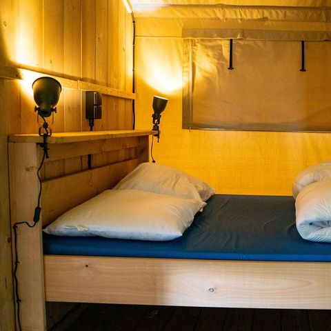SafariZelt 6 Personen - einschließlich sanitärer Einrichtungen