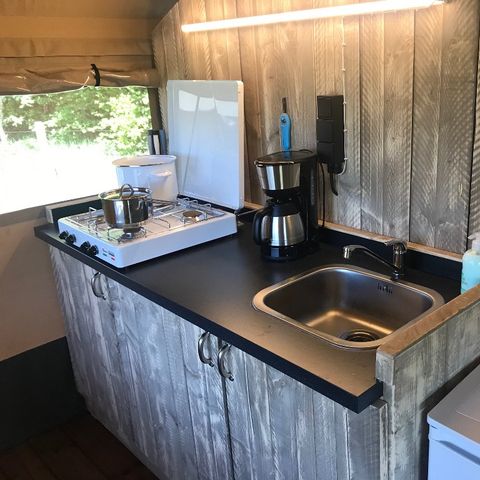 Safarizelt 4 Personen - einschließlich sanitärer Einrichtungen