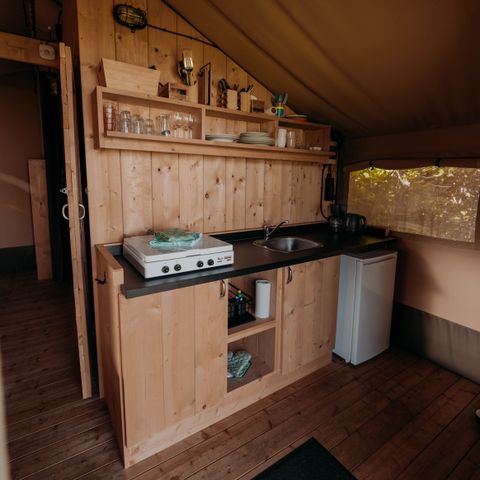 SafariZelt 4 Personen - einschließlich sanitärer Einrichtungen