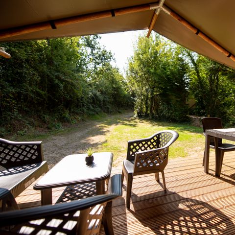 SafariZelt 4 Personen - einschließlich sanitärer Einrichtungen