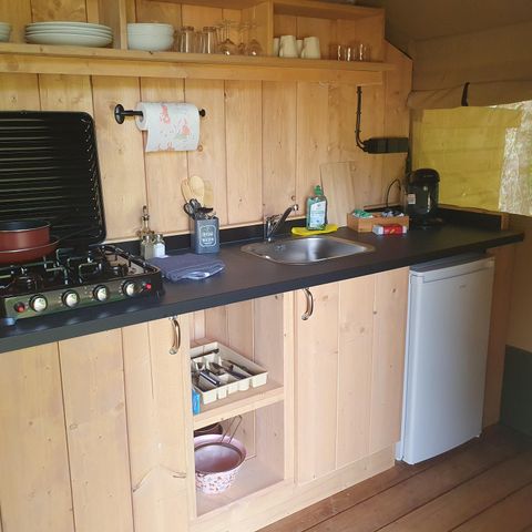 Safarizelt 4 Personen - einschließlich sanitärer Einrichtungen